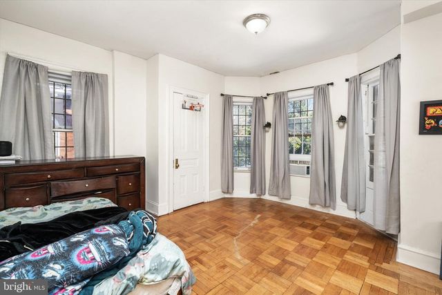 800 W STATE ST, Trenton, NJ 08611