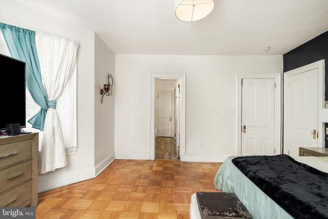 800 W STATE ST, Trenton, NJ 08611