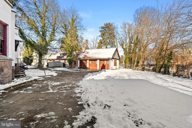 800 W STATE ST, Trenton, NJ 08611