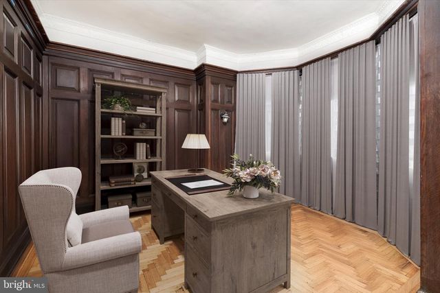 800 W STATE ST, Trenton, NJ 08611