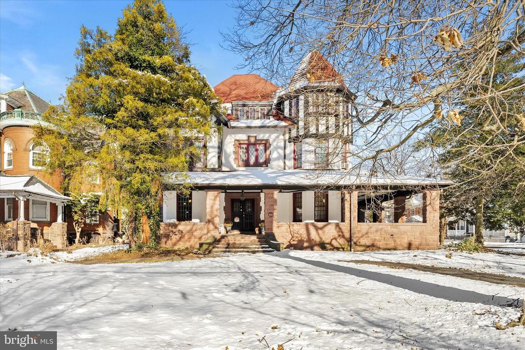 800 W STATE ST, Trenton, NJ 08611