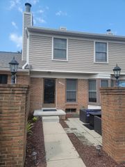 22363 Peachtree, Novi City, MI 48375
