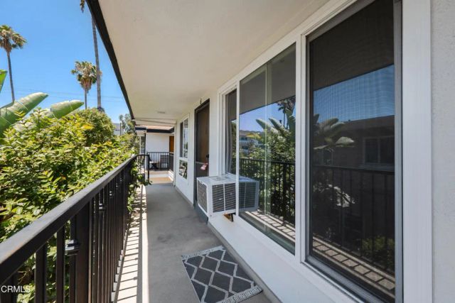 1736 N Normandie Avenue 6, Los Angeles, CA 90027