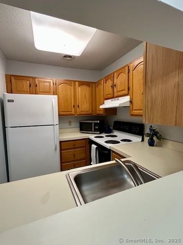 625 Palisado Avenue APT 206, Windsor, CT 06095