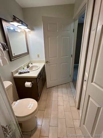625 Palisado Avenue APT 206, Windsor, CT 06095