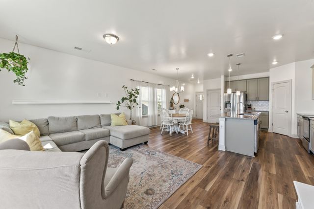 811 Arrington Way, Columbia, TN 38401