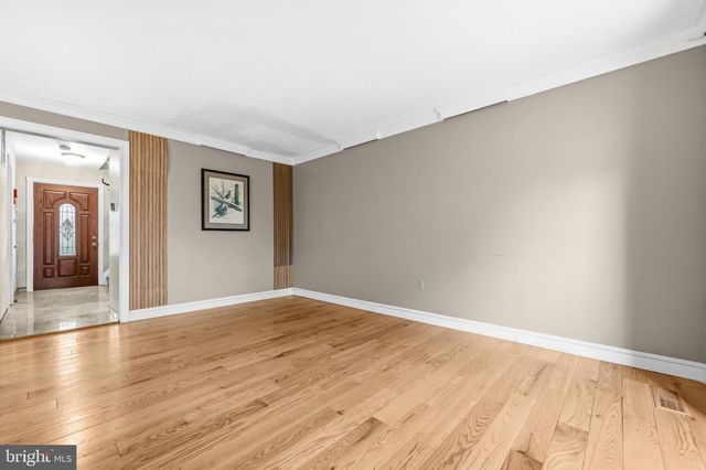 12635 OAKWOOD DR, Woodbridge, VA 22192