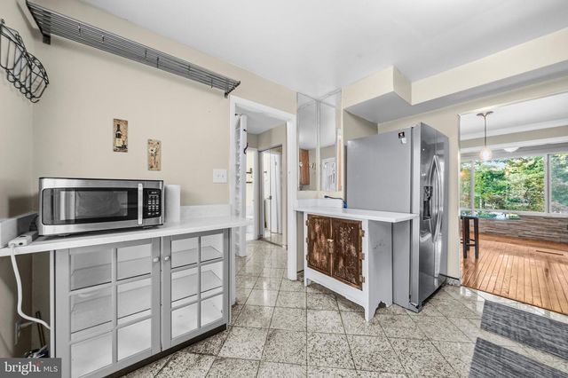 12635 OAKWOOD DR, Woodbridge, VA 22192