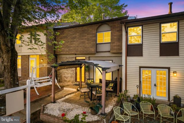 12635 OAKWOOD DR, Woodbridge, VA 22192