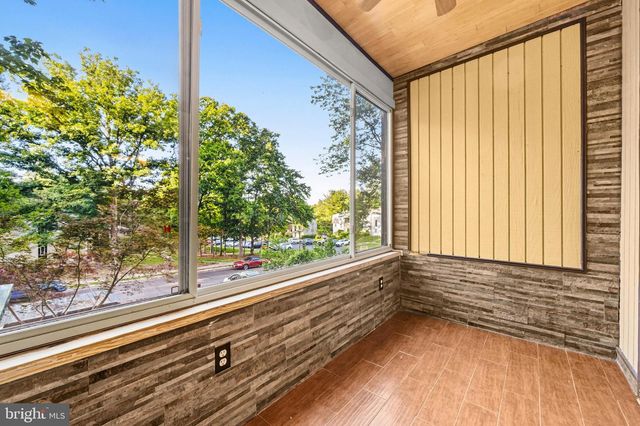 12635 OAKWOOD DR, Woodbridge, VA 22192