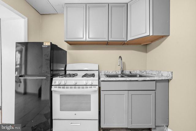 12635 OAKWOOD DR, Woodbridge, VA 22192