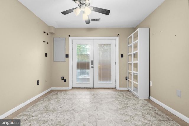 12635 OAKWOOD DR, Woodbridge, VA 22192