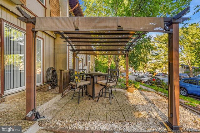12635 OAKWOOD DR, Woodbridge, VA 22192