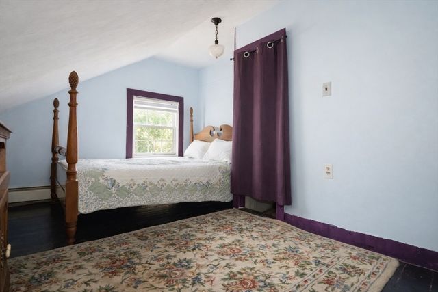 5 Crosby St, Webster, MA 01570