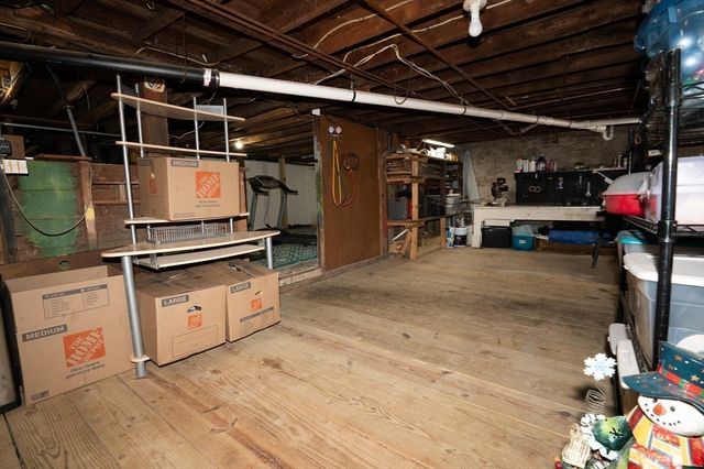 5 Crosby St, Webster, MA 01570