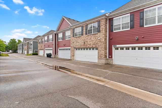 15399 Foliage Avenue 1204, Apple Valley, MN 55124