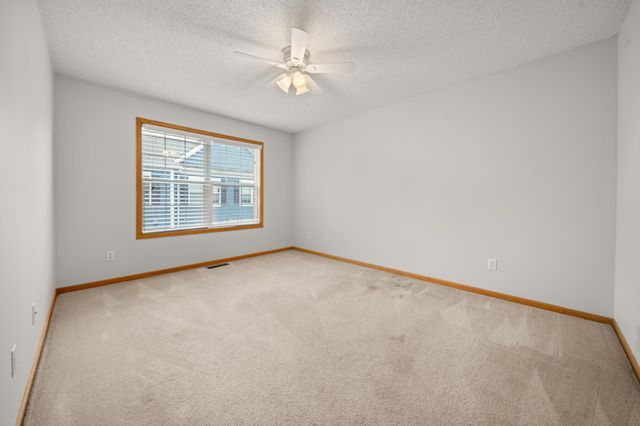 15399 Foliage Avenue 1204, Apple Valley, MN 55124