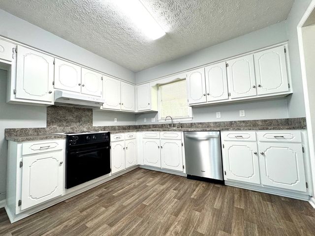 1202 28th Street, Phenix City, AL 36867
