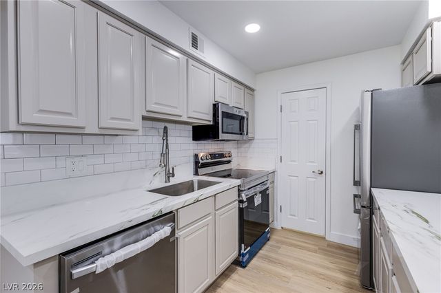2451 North Rainbow Boulevard 2065, Las Vegas, NV 89108