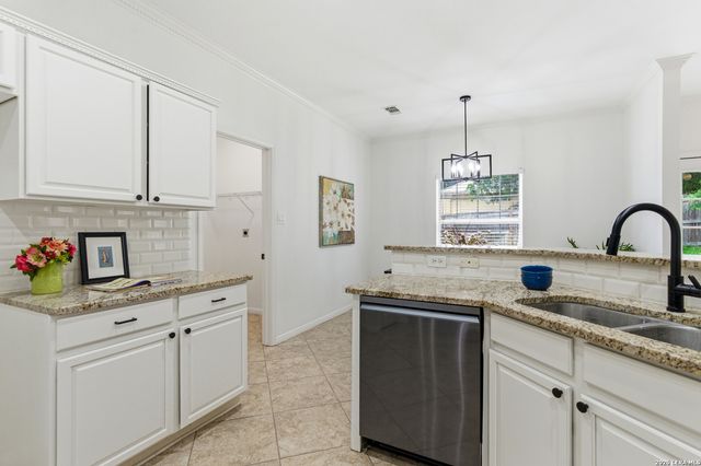 1006 SUTTERS RIM, San Antonio, TX 78258