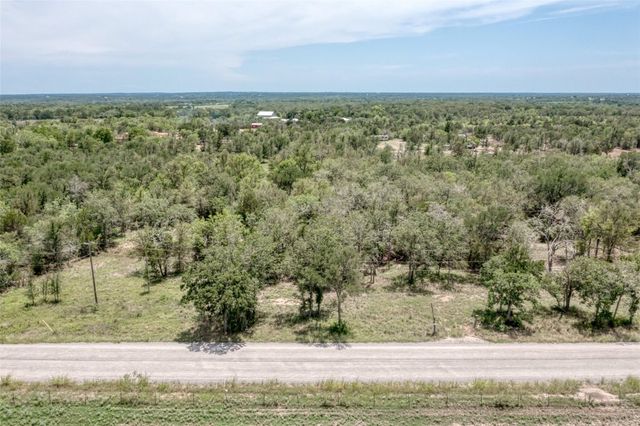 279 Earl Callahan RD A, Cedar Creek, TX 78612