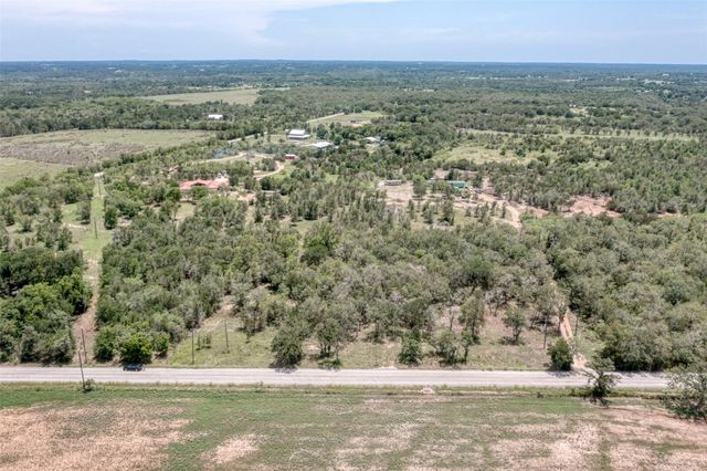 279 Earl Callahan RD A, Cedar Creek, TX 78612