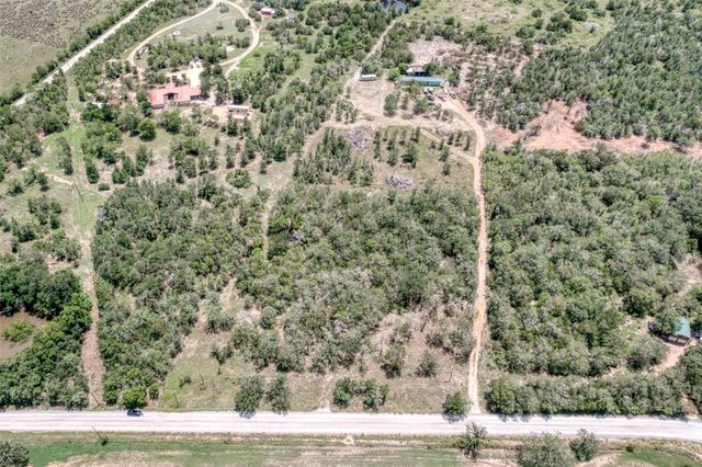 279 Earl Callahan RD A, Cedar Creek, TX 78612