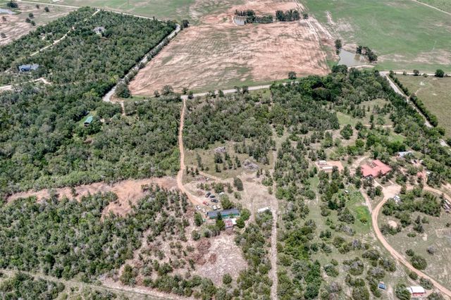 279 Earl Callahan RD A, Cedar Creek, TX 78612