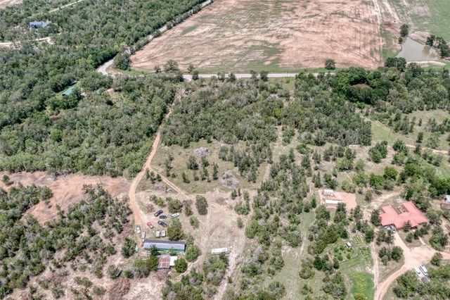 279 Earl Callahan RD A, Cedar Creek, TX 78612