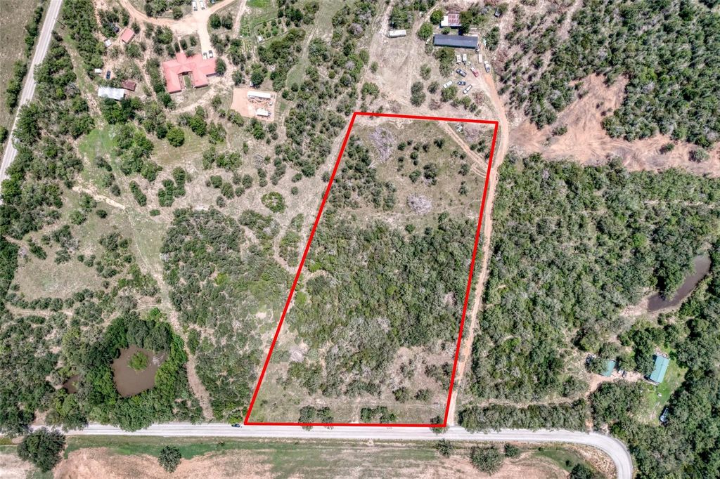 279 Earl Callahan RD A, Cedar Creek, TX 78612