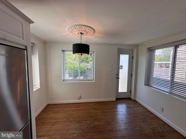 128 35TH ST NE, Washington, DC 20019