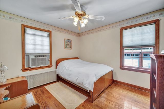 5228 Cass Street, Oak Lawn, IL 60453