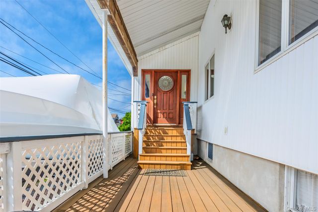 165 Gordon Place, Freeport, NY 11520