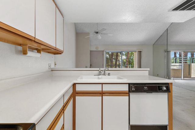 32505 Candlewood Drive 22, Cathedral City, CA 92234