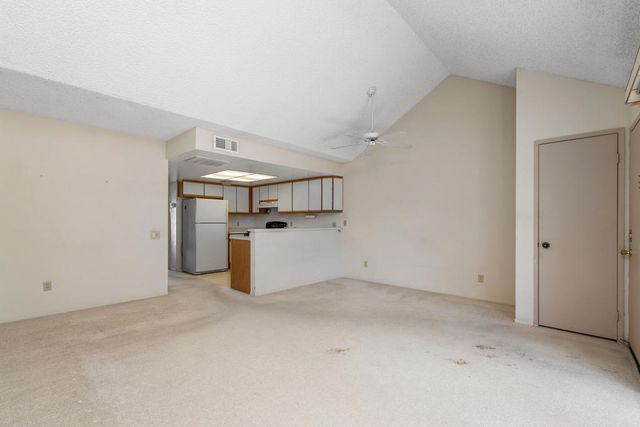 32505 Candlewood Drive 22, Cathedral City, CA 92234