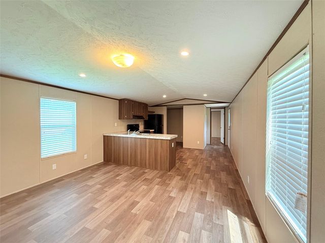 20470 Vick Drive 20440, New Caney, TX 77357