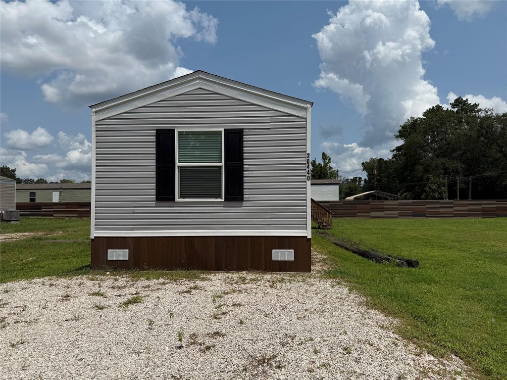 20470 Vick Drive 20440, New Caney, TX 77357