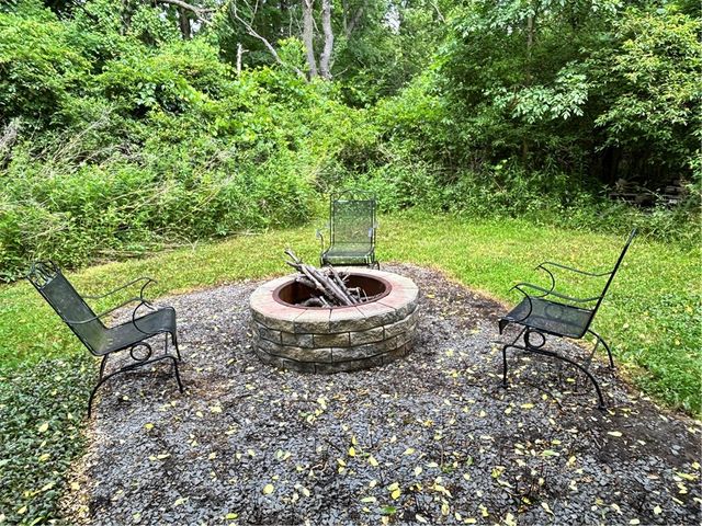 17 Trout Creek Run, Mendon, NY 14472