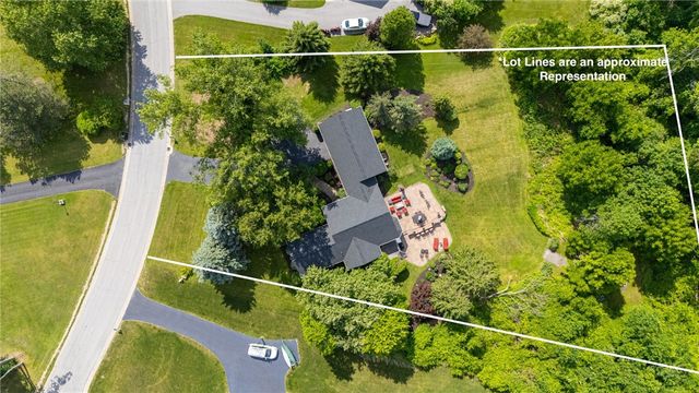 17 Trout Creek Run, Mendon, NY 14472