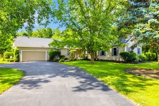 17 Trout Creek Run, Mendon, NY 14472