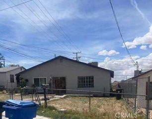 210 Avenue D, Barstow, CA 92311