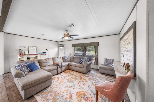 2871 County Road 1076, Celeste, TX 75423