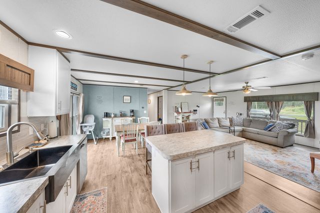 2871 County Road 1076, Celeste, TX 75423
