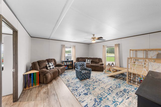 2871 County Road 1076, Celeste, TX 75423