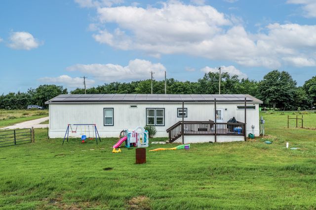 2871 County Road 1076, Celeste, TX 75423