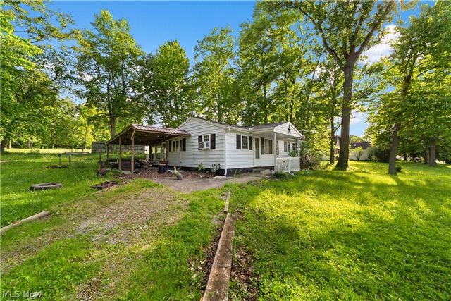 41511 Hazelwood Street, Elyria, OH 44035