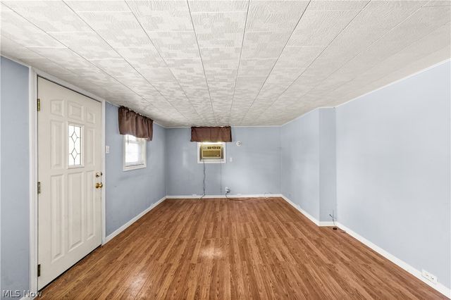 41511 Hazelwood Street, Elyria, OH 44035