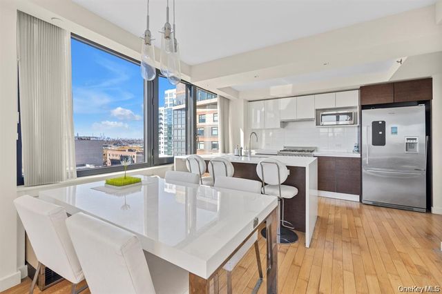 39-16 Prince Street 8, Flushing, NY 11354