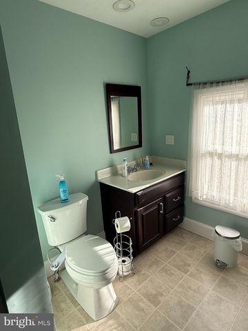 195 E YELLOWBREECHES RD, Carlisle, PA 17015