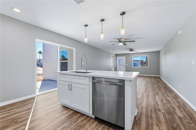 1806 Rollando Drive, Bullhead City, AZ 86442